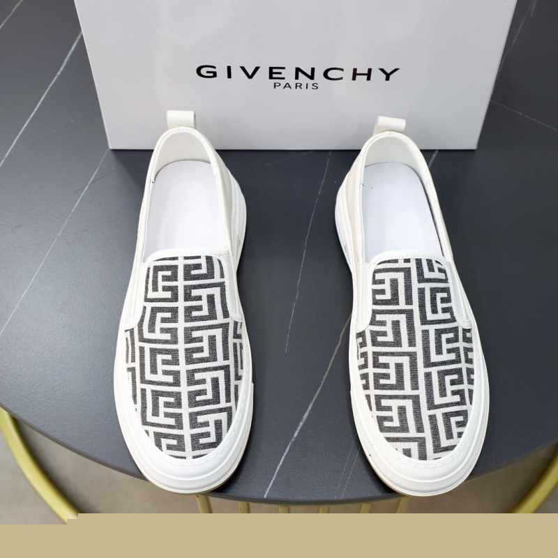 Givenchy Sneakers